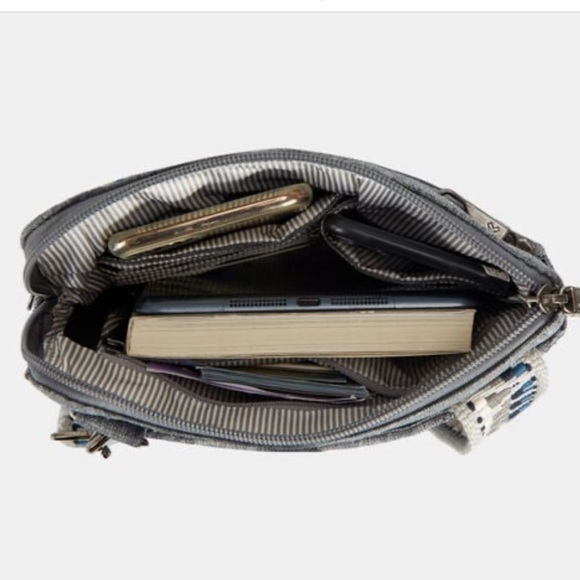 Travelon Boho Slim Crossbody Bag Gray Quilted Handbag Anti Theft Brand New‎ - Picture 10 of 11